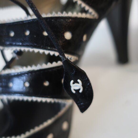 NWOB Authentic Chanel Black White Leather Mary Jane Lace Slingback Heels 38 US/8 - Picture 6 of 15